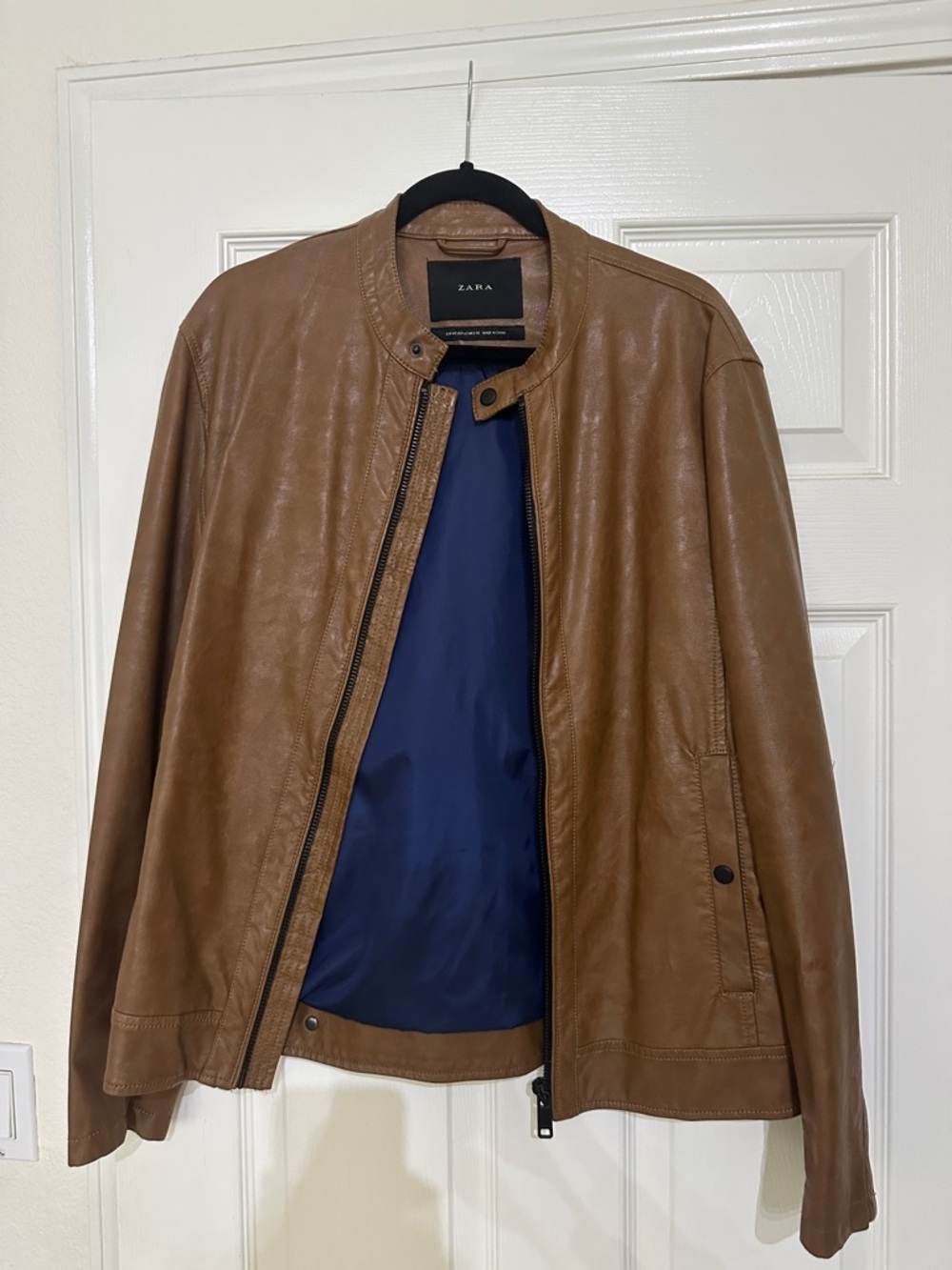 Men’s  Zara Brown Leather Bomber Jacket with Navy Lining size medium